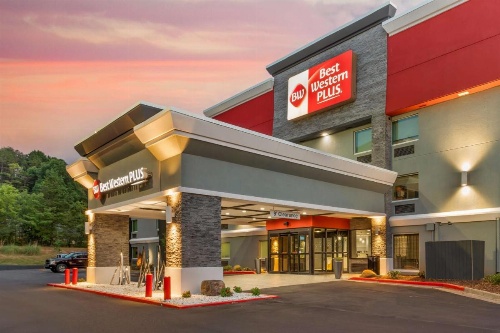 Best Western Plus Magnolia Inn & Suites image 28